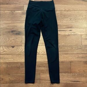 Aerie Women’s Chill Play Move Black Leggings - Size M Long